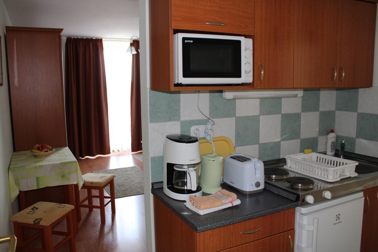 Erika Apartmanhazak Heviz Luaran gambar